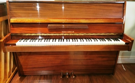 Stradmar 112 Pre-Owned Upright Piano